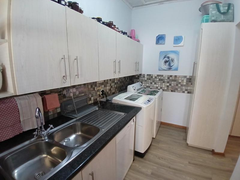 4 Bedroom Property for Sale in Stilbaai Wes Western Cape